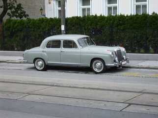 Mercedes 001.jpg