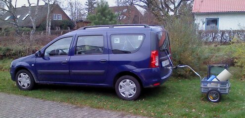 dacia anhänger 004.jpg