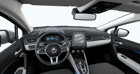 Captur mit Navi.JPG